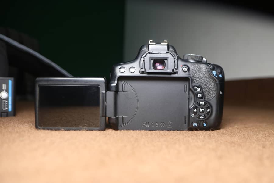 Canon 750d camera 0