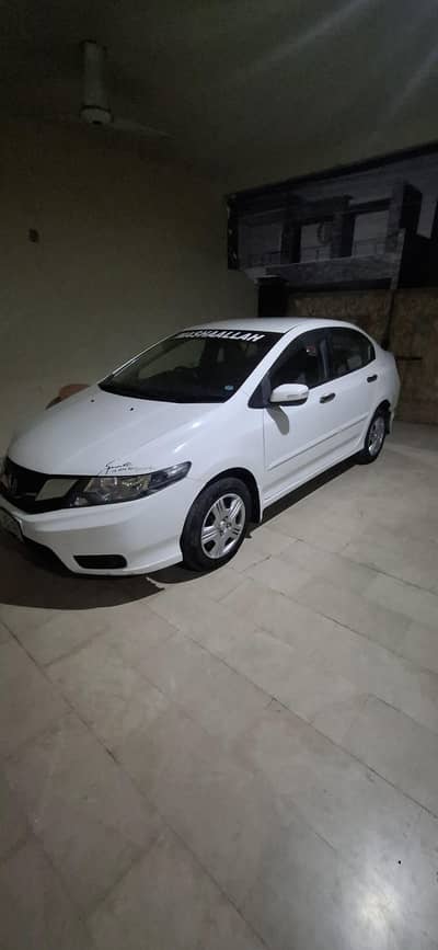 Honda City 2017, 1.3 manual transmission, faisalabad canal road.