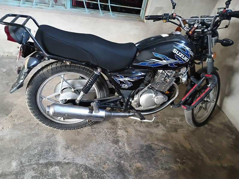 Suzuki GS 150 Model 2017 - Standard - 1105038741