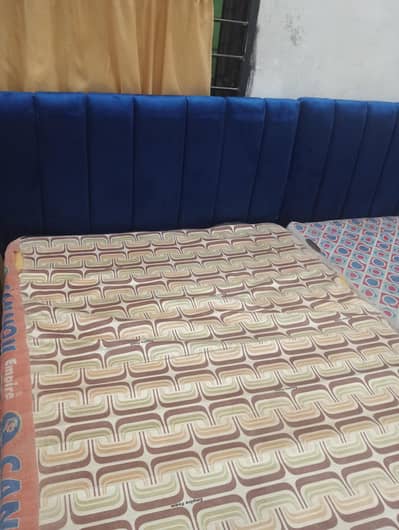 2 single bed with mattress