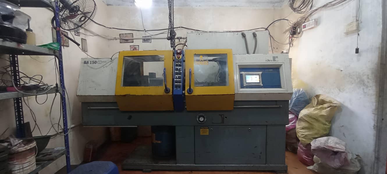 injection molding machine 0