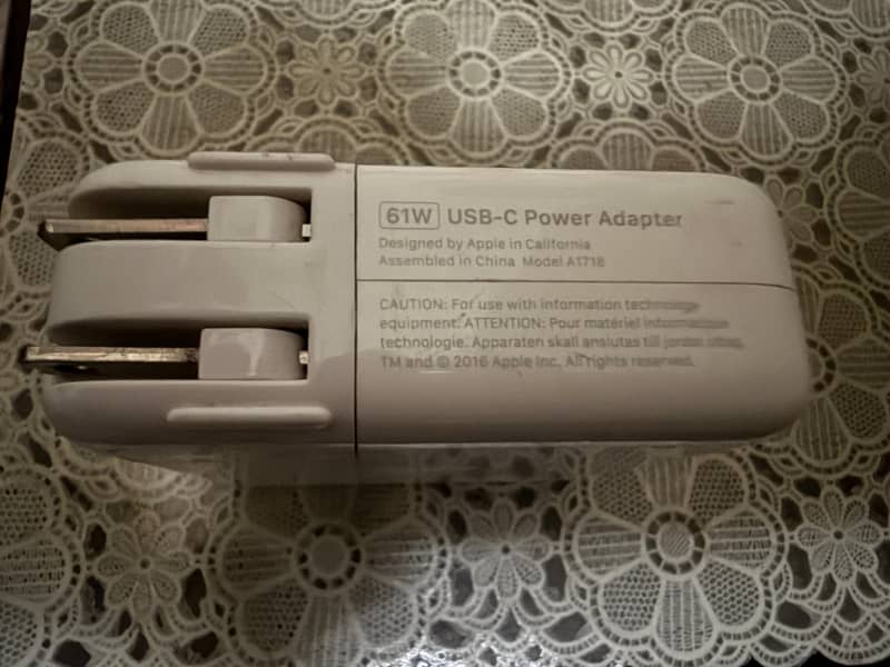 61w adapter 0