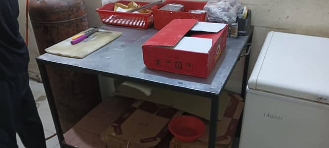 FAST FOOD CAFE FOR SALE (PIZZA CONVEYOR, MARBLE TABLE,DEEP FRE