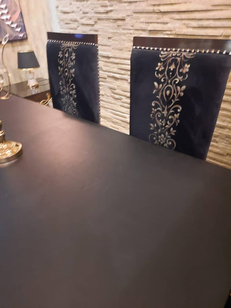 Dinning table 7