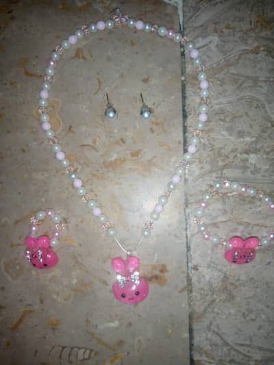 luxury bracelet brand