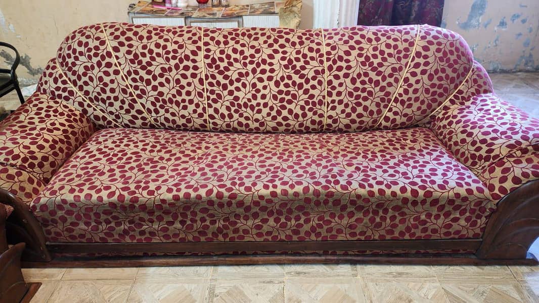 7 stears sofa 0