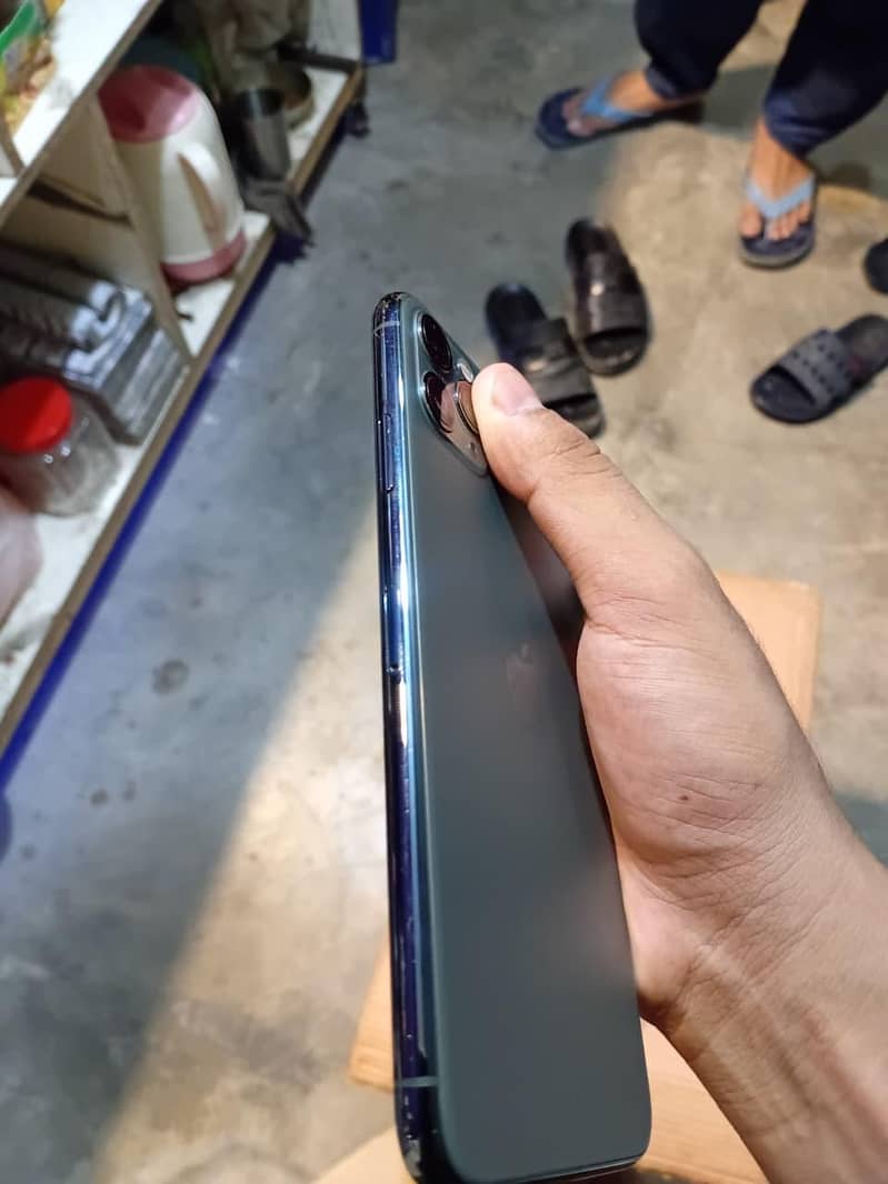 iPhone 11 pro max 3