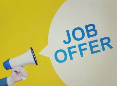 Female Receptionist Required