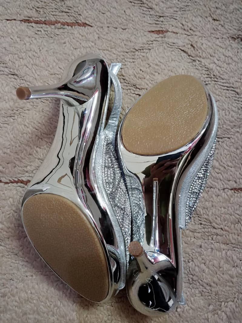 Heels by Heels 3