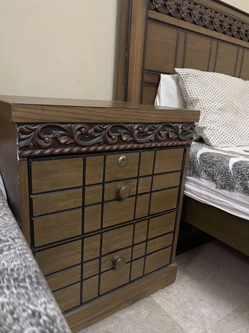 Wooden bed with original molty faom mattresst - Beds - 1105136209