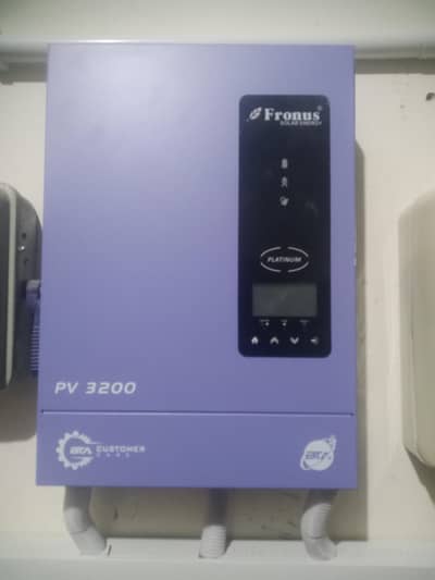 Hybrid PV 3200 inverter