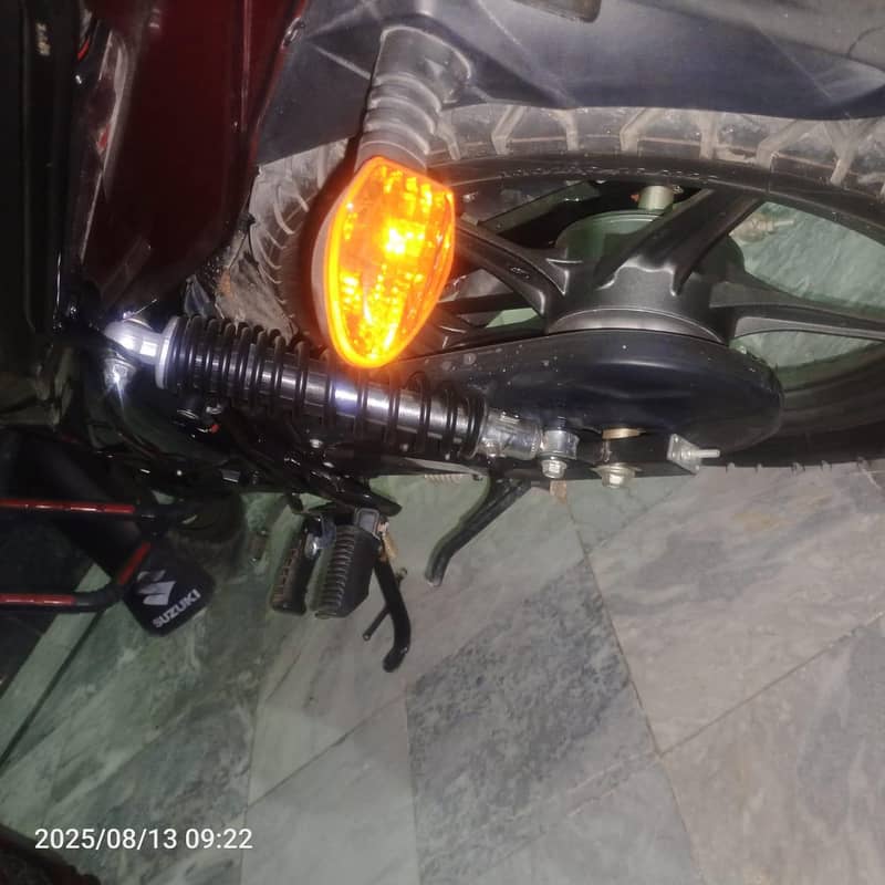 Suzuki GR150 4