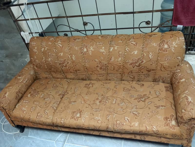 Premium Quality Sofa Set 0