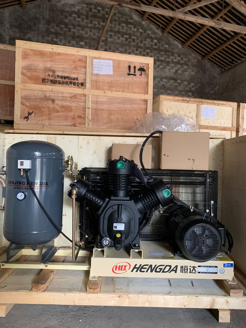 Pet Bottle 880 Machine Semi Automatic 1