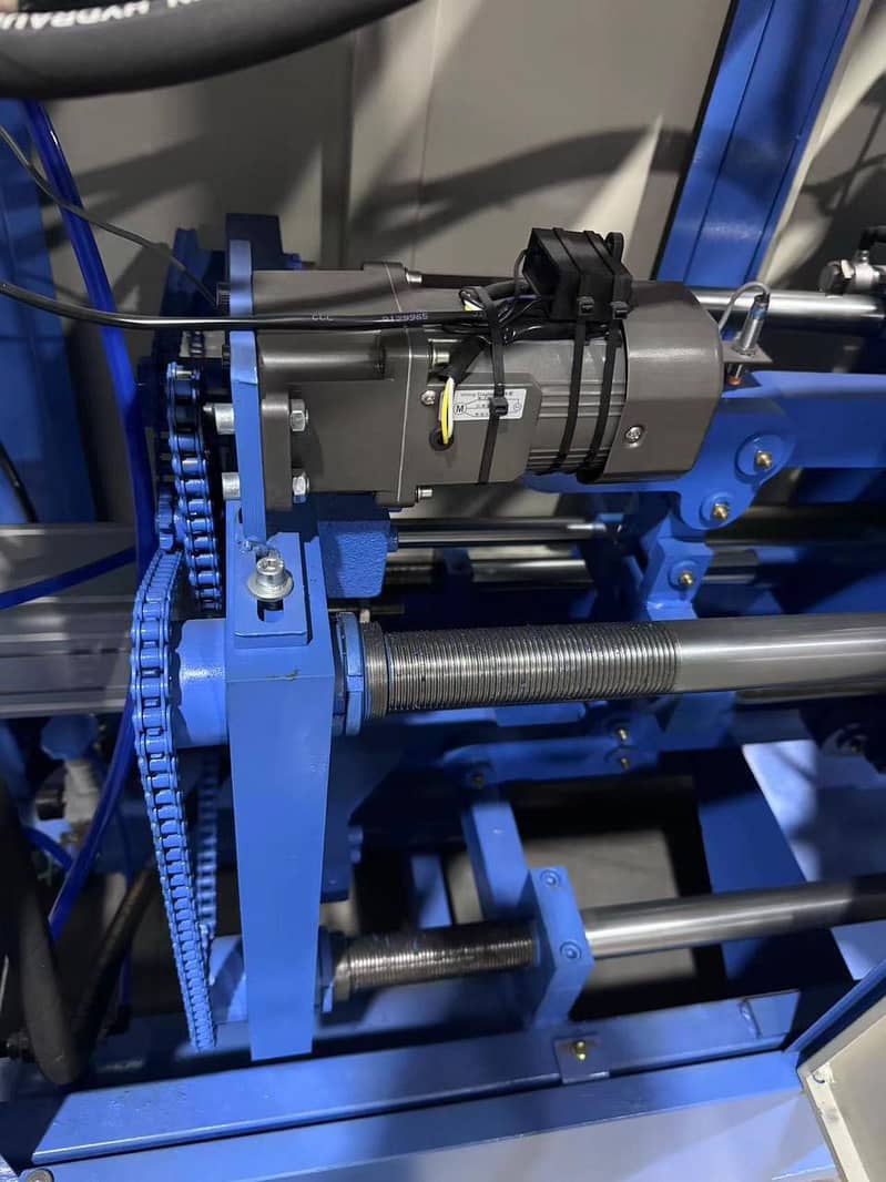 Pet Bottle 880 Machine Semi Automatic 3