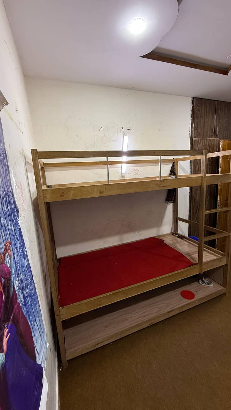 Bunk bed 0