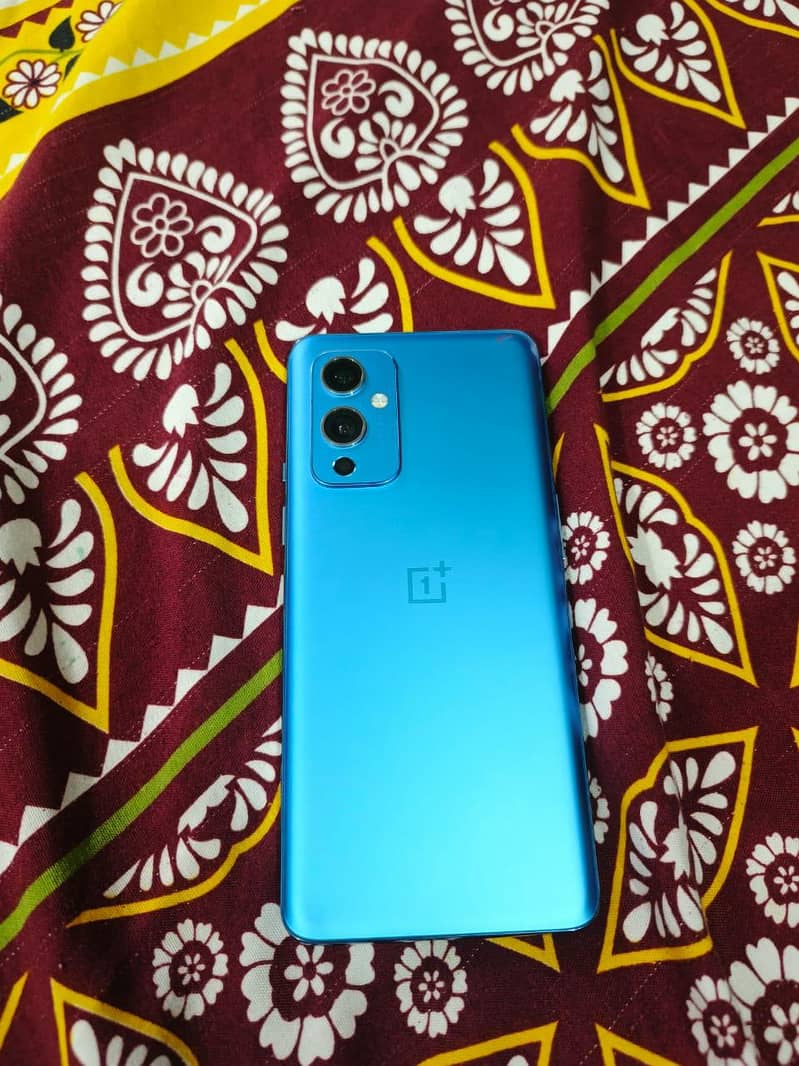 One plus9 0