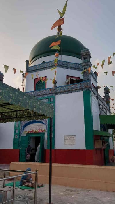  Qamar