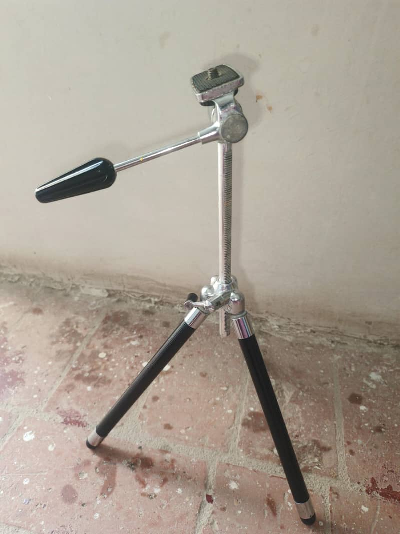 camera stand 0