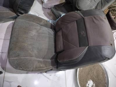 Suzuki Khyber complete 5 seats