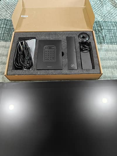 HUION Kamvas Pro 24 4K ,24 Plus,22 Plus,20 Pro Graphics Drawing Tablet