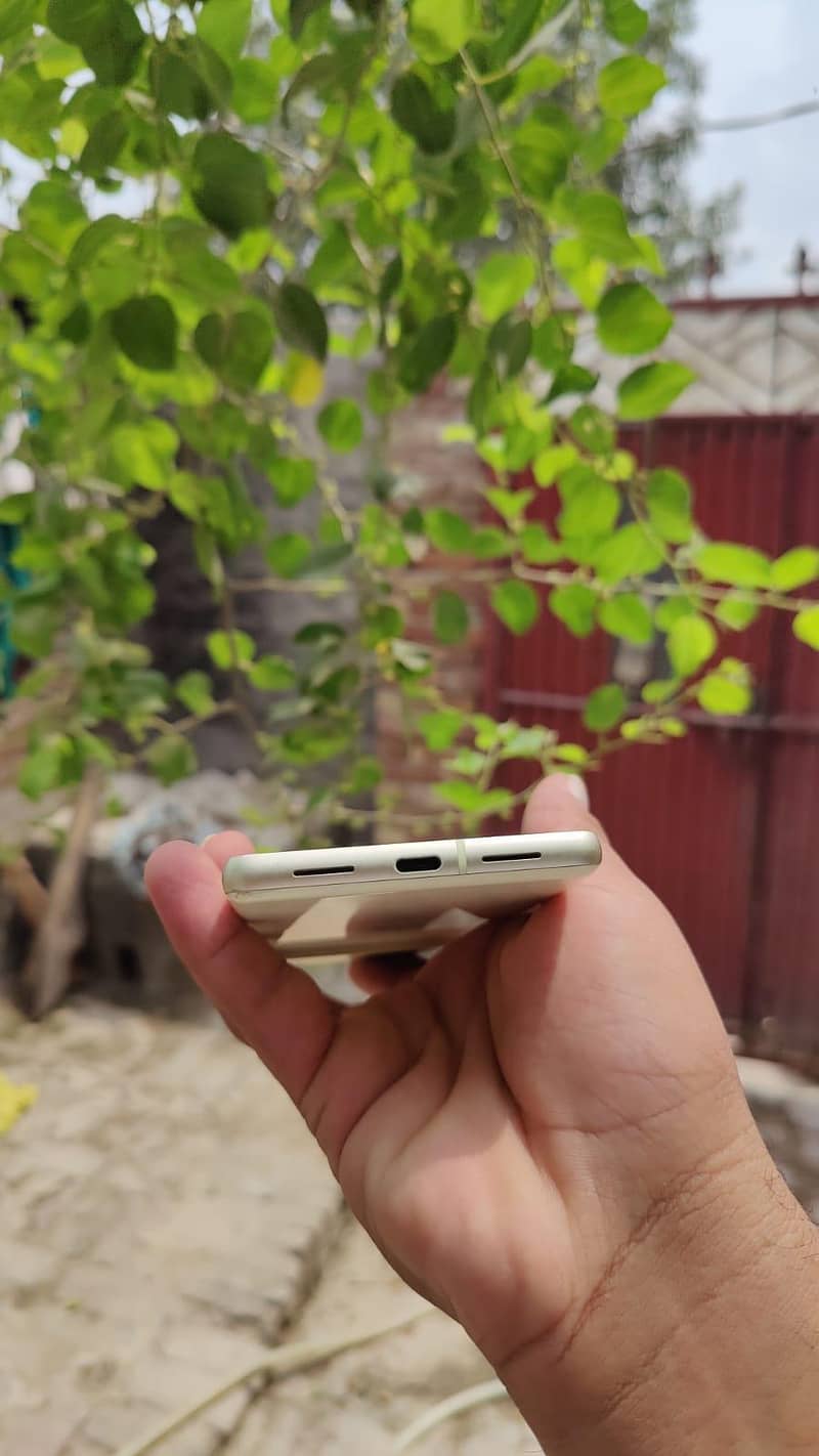 Google pixel 7 3