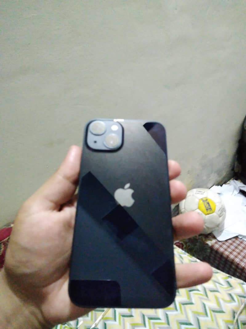 iPhone 13 0