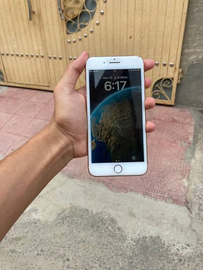 iPhone 8 Plus