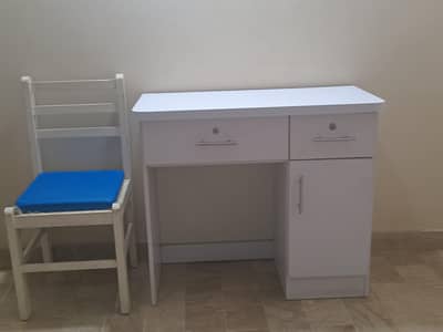 premium lasani wood study table with chair