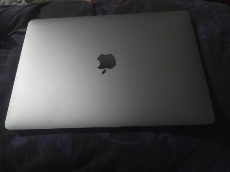 MacBook pro 2017 3