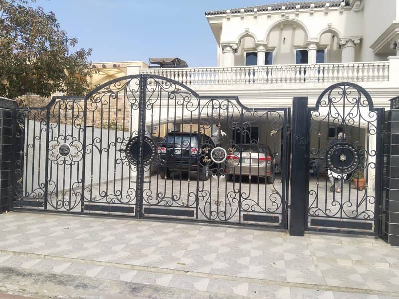Main Gates – Secure and elegant gates crafted to your custom design 16