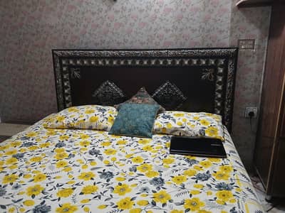 king size bed without mattress