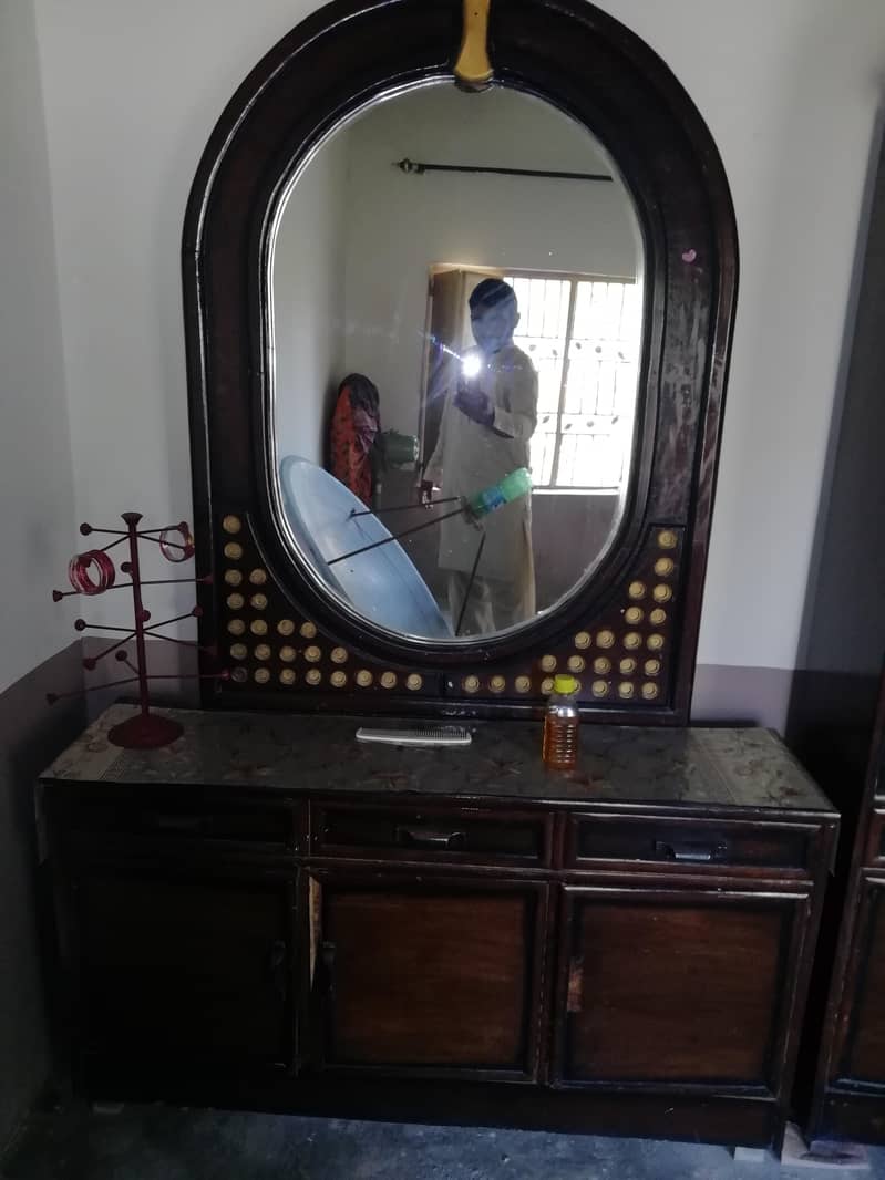 Dressing Table 1
