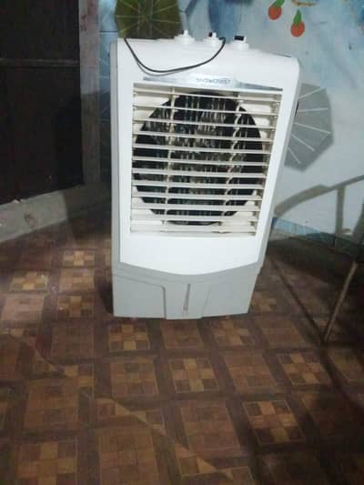 Full Size Air Cooler| 2 Ice Sections| (price less negotiable) | Lahore