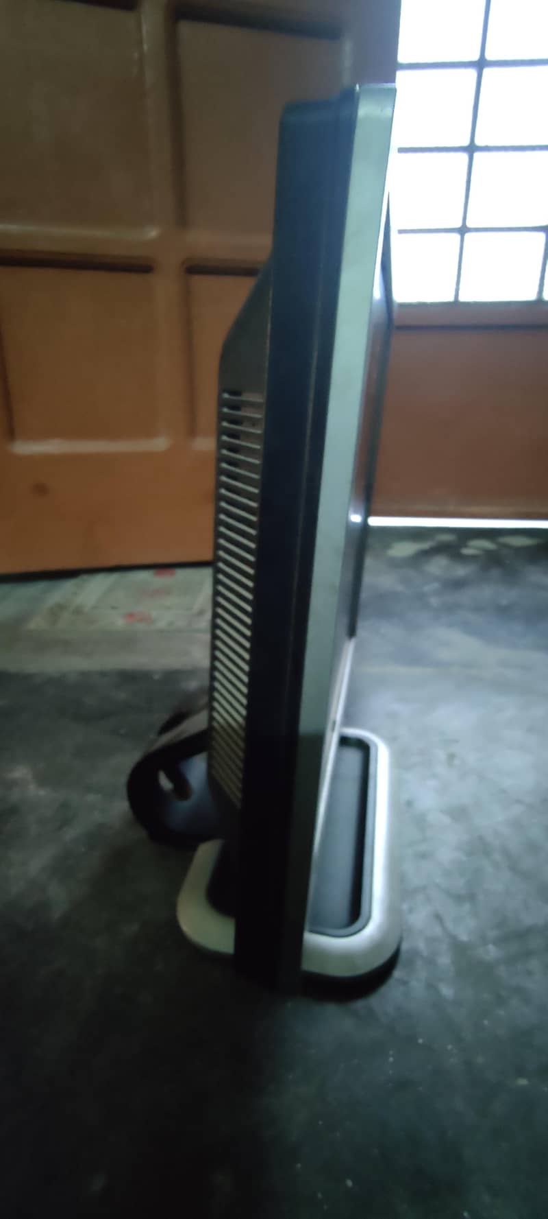 HP 17" LCD 4