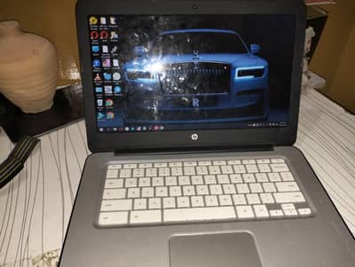 Chromebook HP laptop 10 by 8 condition