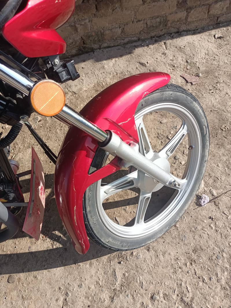 نیو کنڈیشن ہے 3