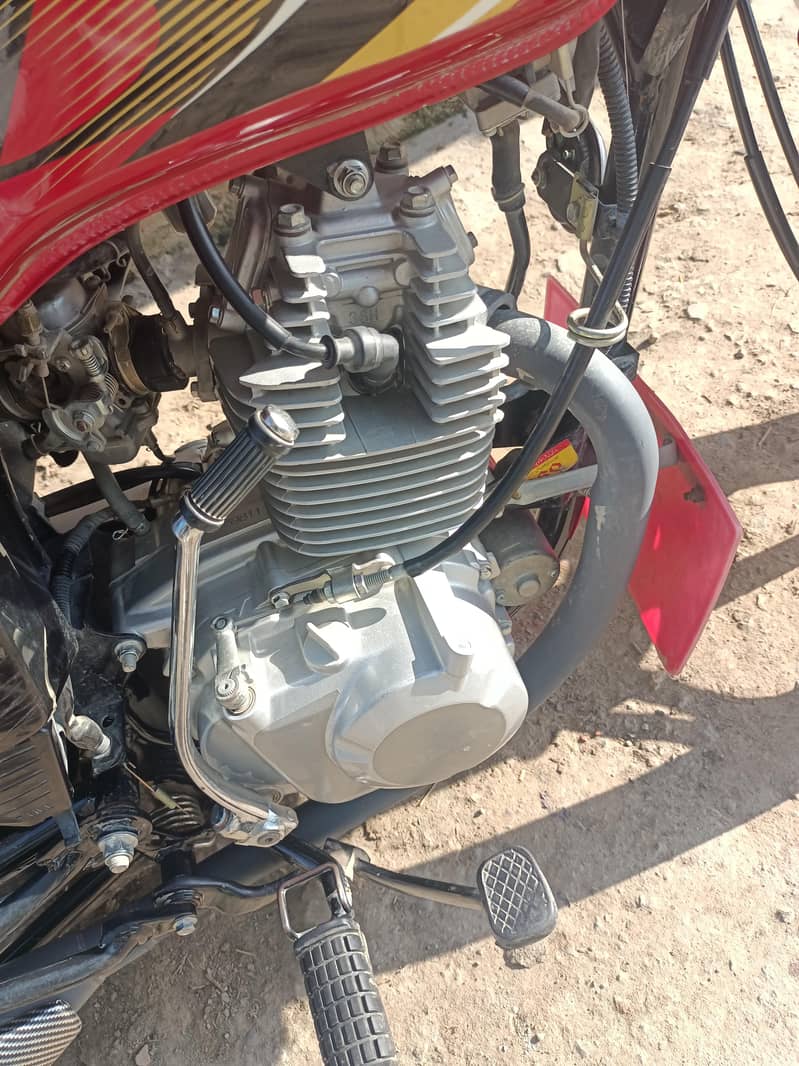 نیو کنڈیشن ہے 4