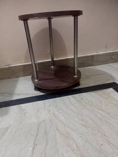Small Wooden Tea/Coffee Table