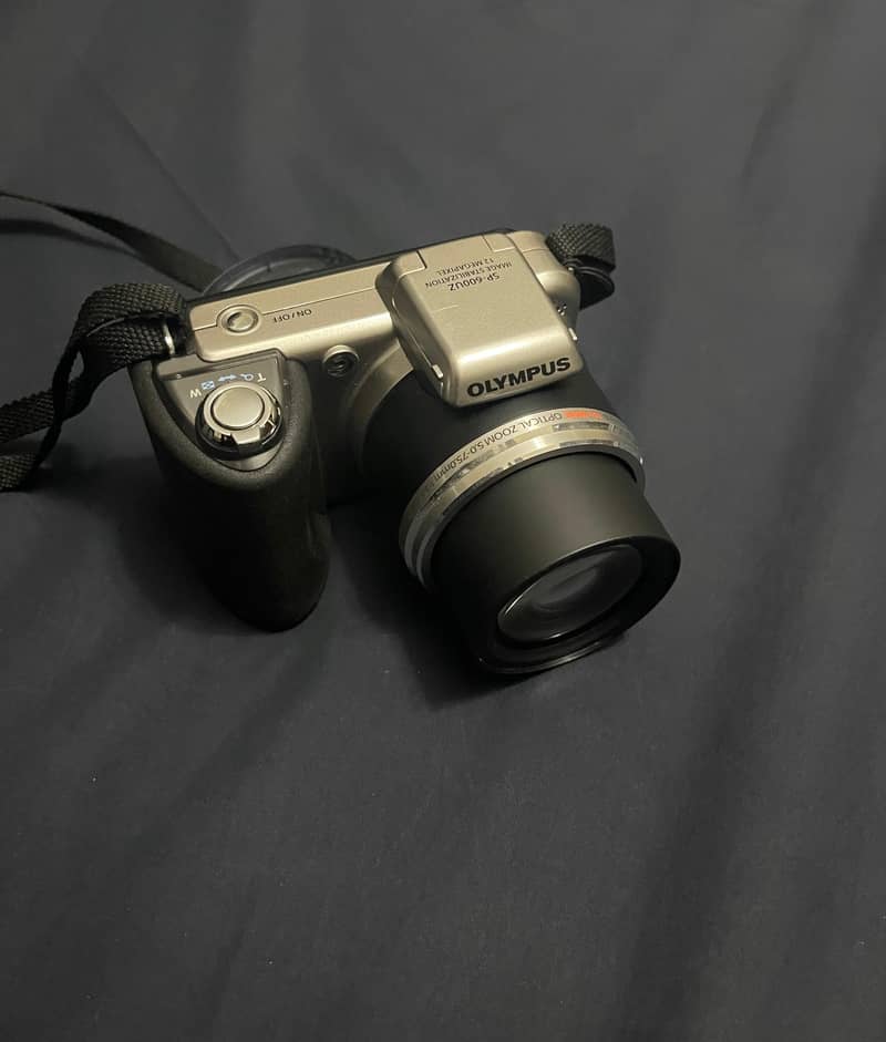 DSLR Camera (Olympus - SP 600UZ) 1