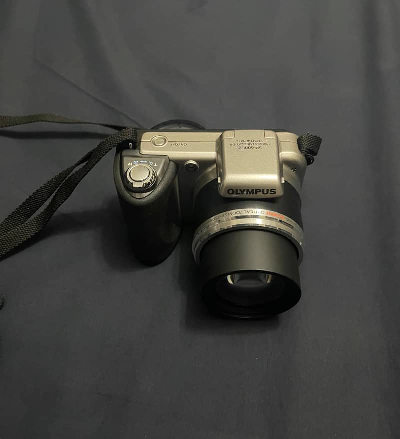 DSLR Camera (Olympus - SP 600UZ) 3