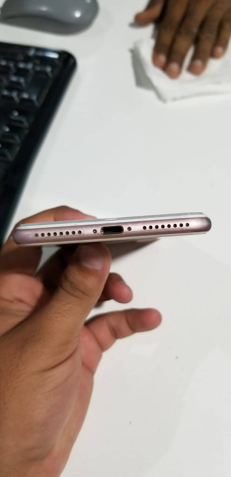 Apple iPhone 7 Plus 6