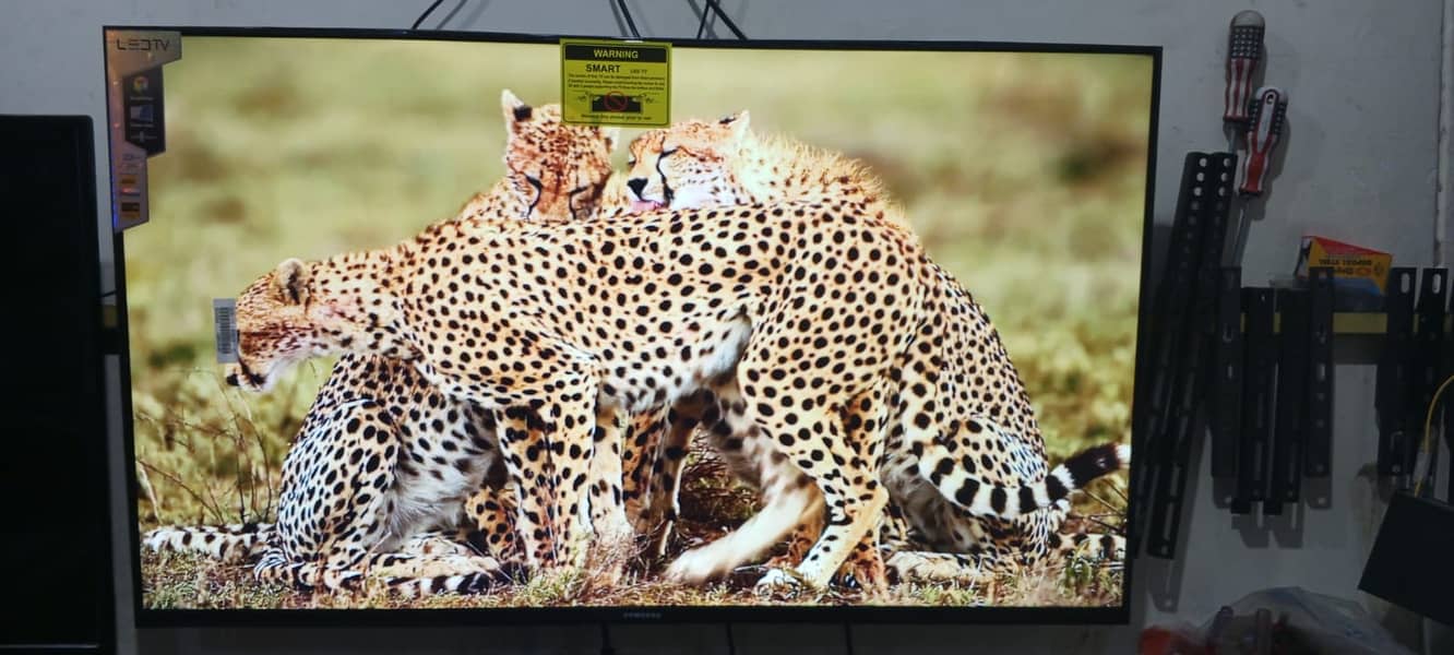 65 inch smart led,60 inch led uhd 8k 3 year warranty - Televisions ...