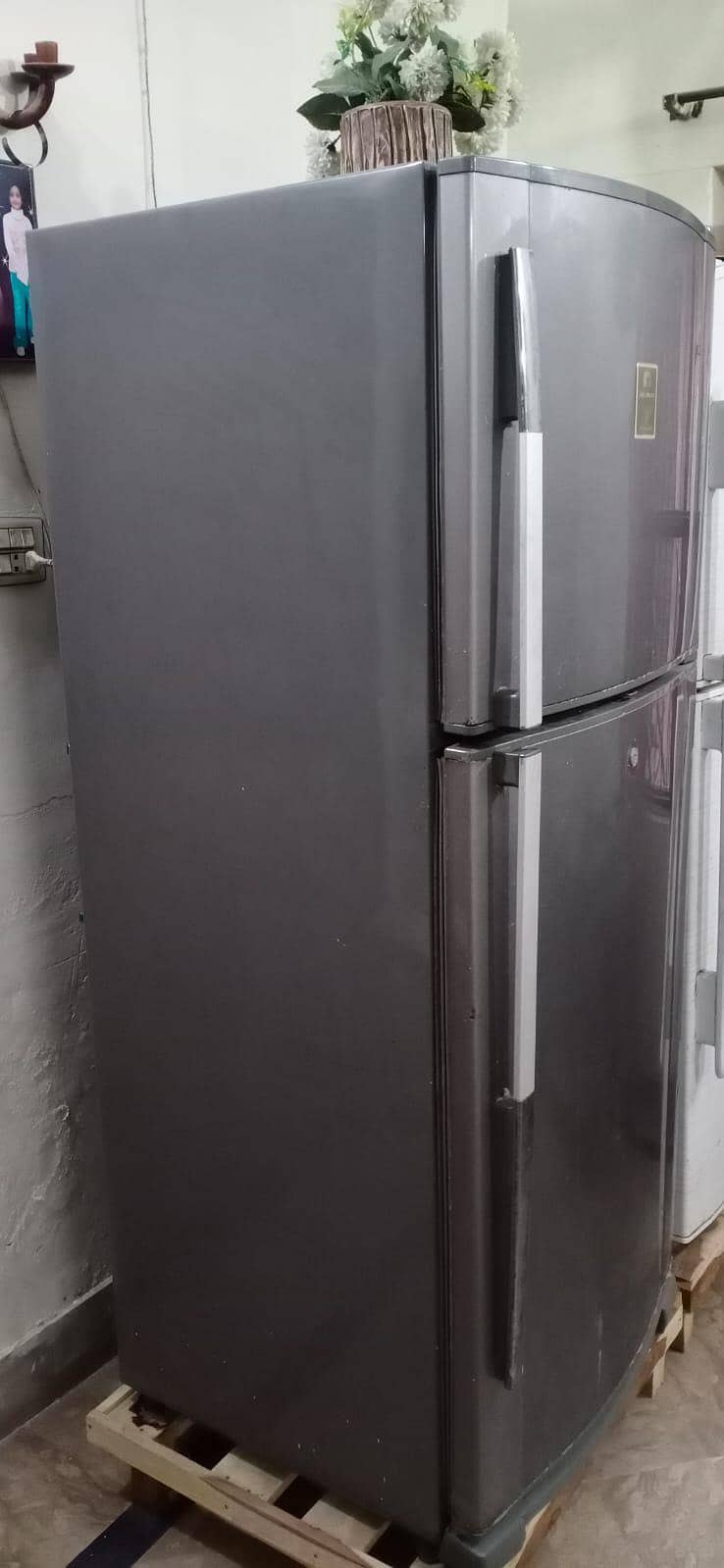 Refridgerator 0
