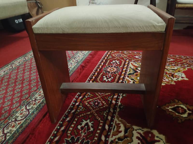 Dressing Table Stool 3