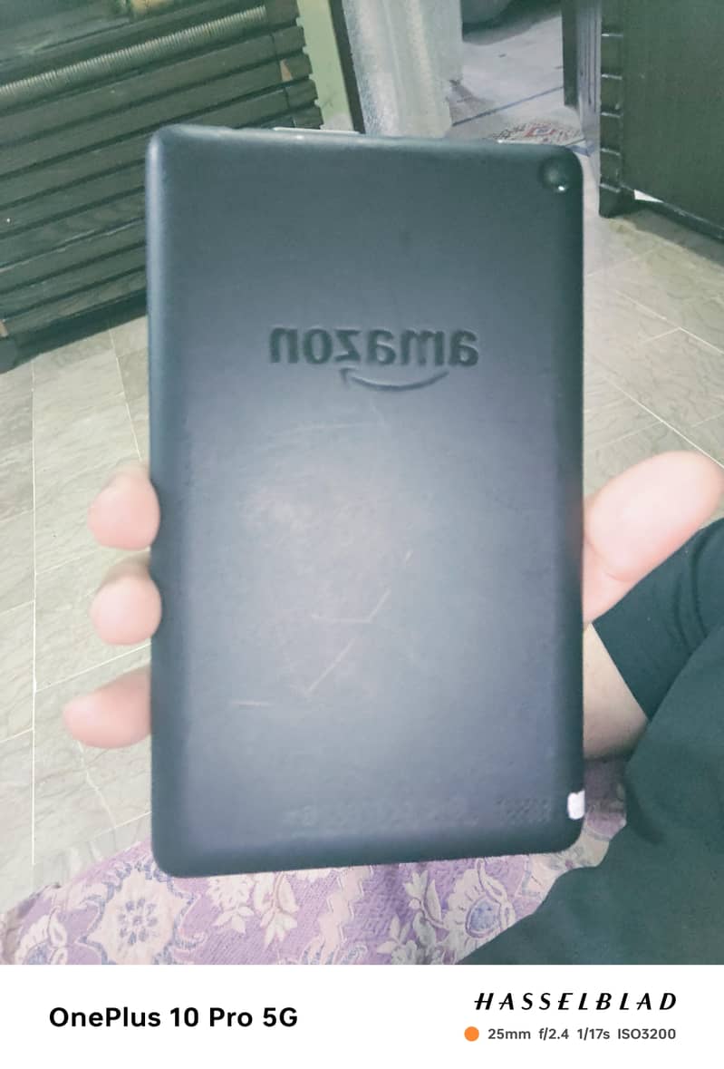 Amazon fire 5th generation  1/8 4