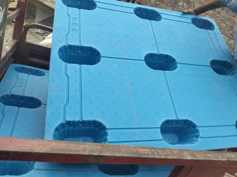 plastic sheet and pallet 1