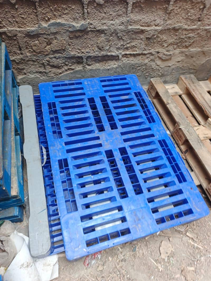 plastic sheet and pallet 7
