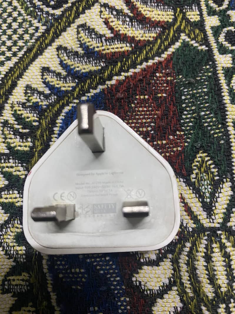 5 watt- original IPhone adapter 3