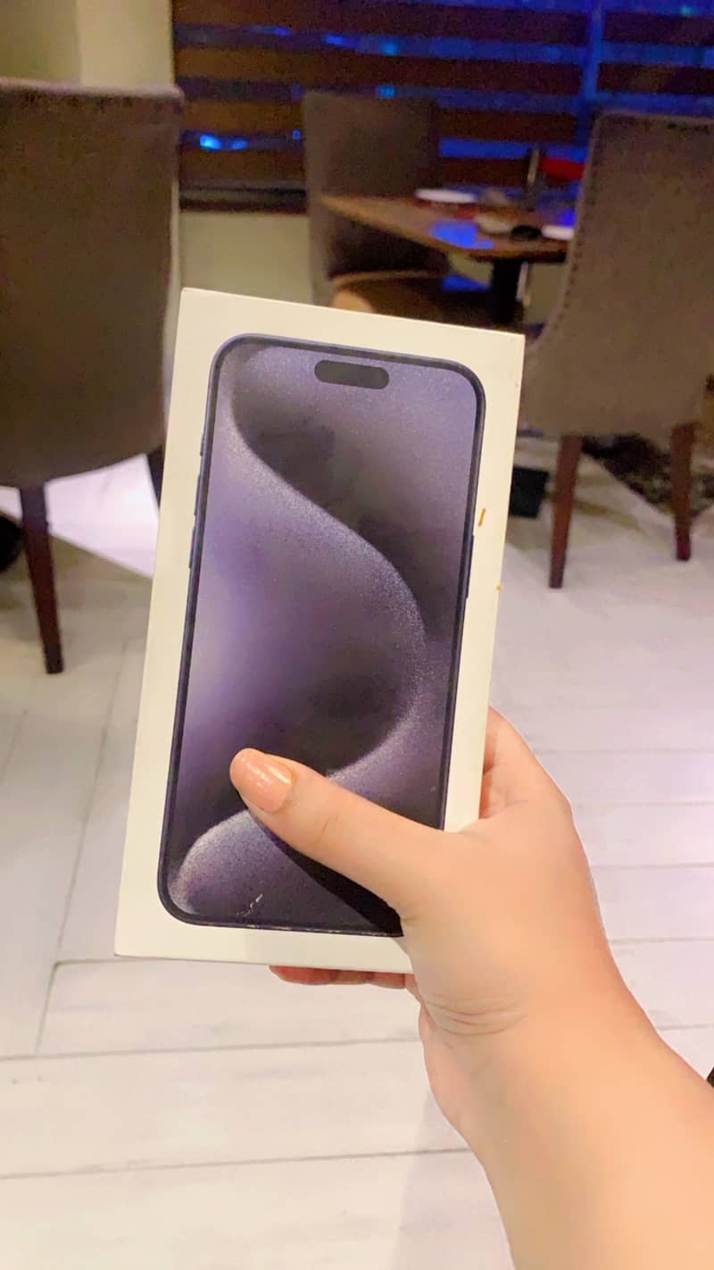 Iphone 15pro max 0